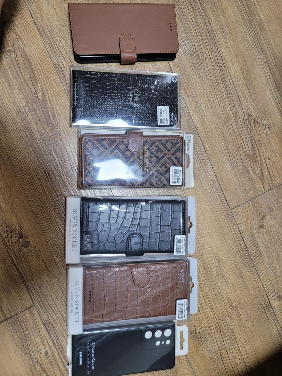 갤럭시 21울트라 케이스 - 종류 여러가지입니다.