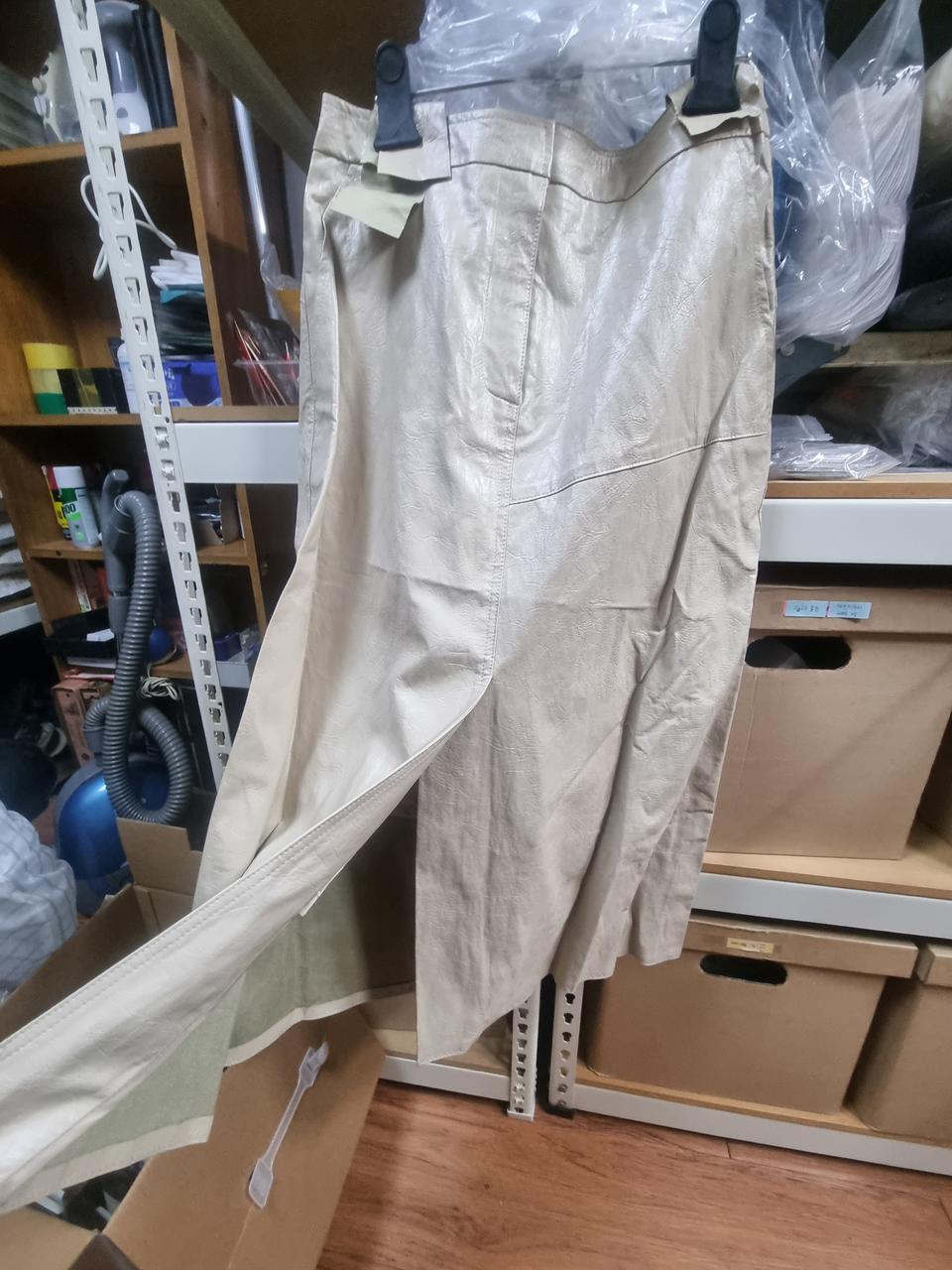 가죽스타일 이쁜 여성 55 S 회색 치마요