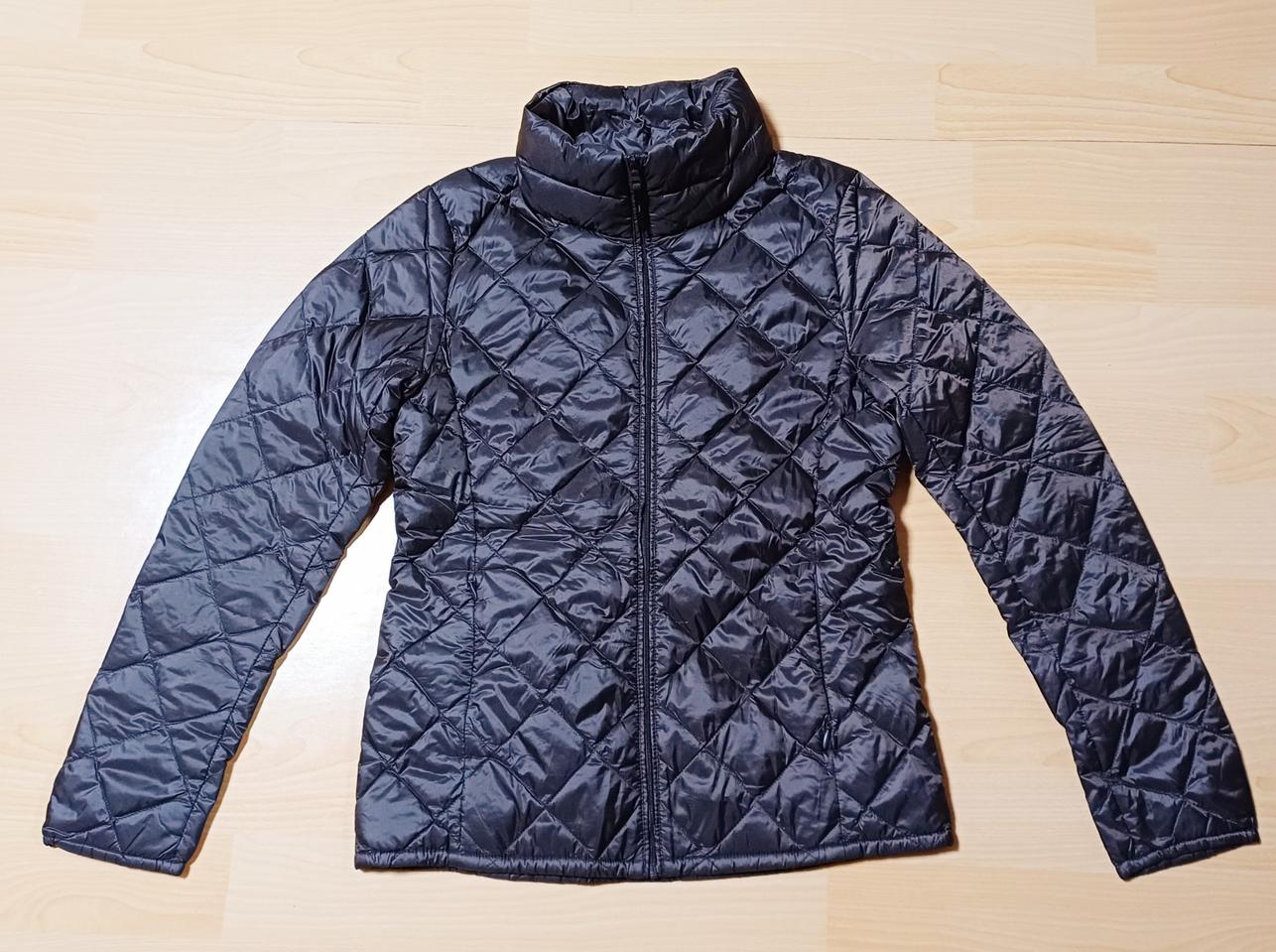 새제품 유니클로 여성용울트라라이트 초경량자켓(M)