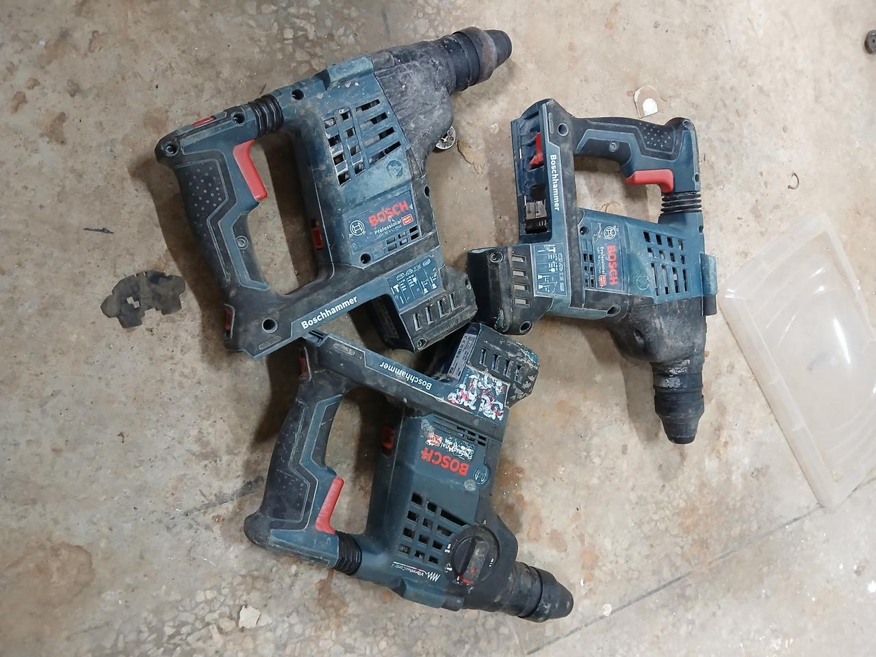 보쉬  로타리  충전함마드릴