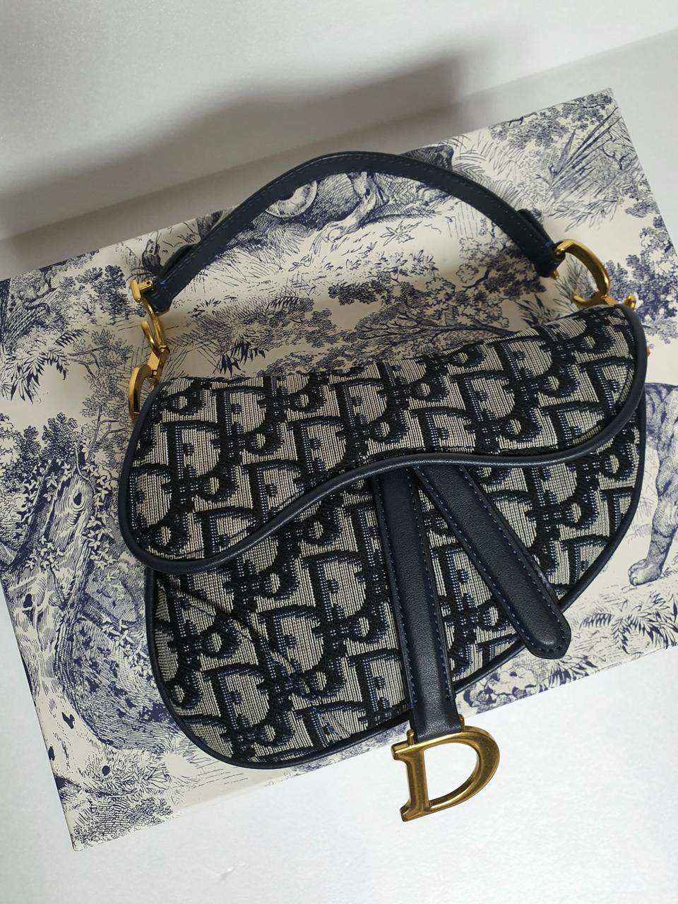 오블리크 새들백