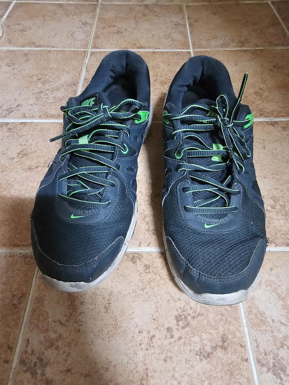 나이키 사이즈270(작은)