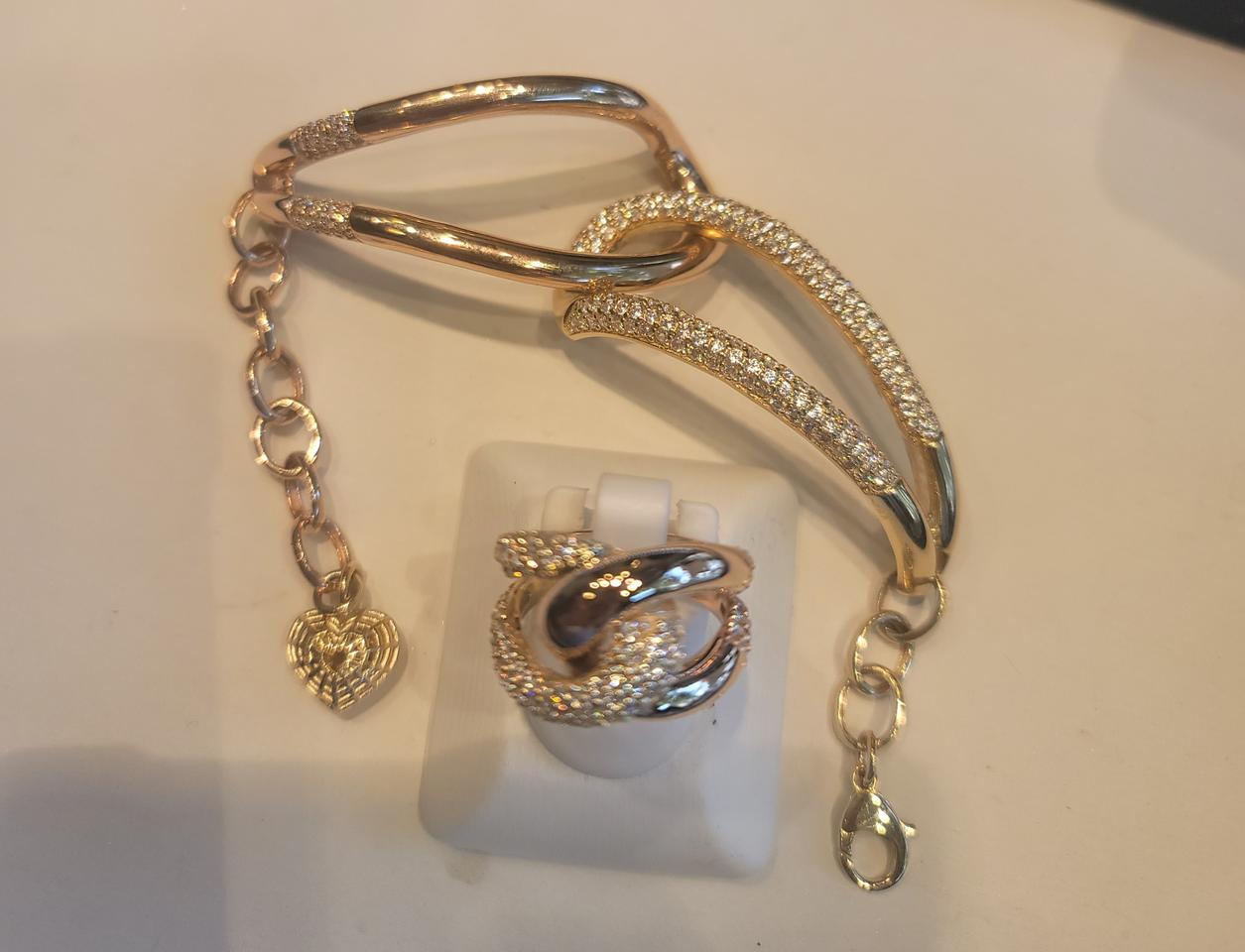 14k  예로우골드  팔지와   반지   .