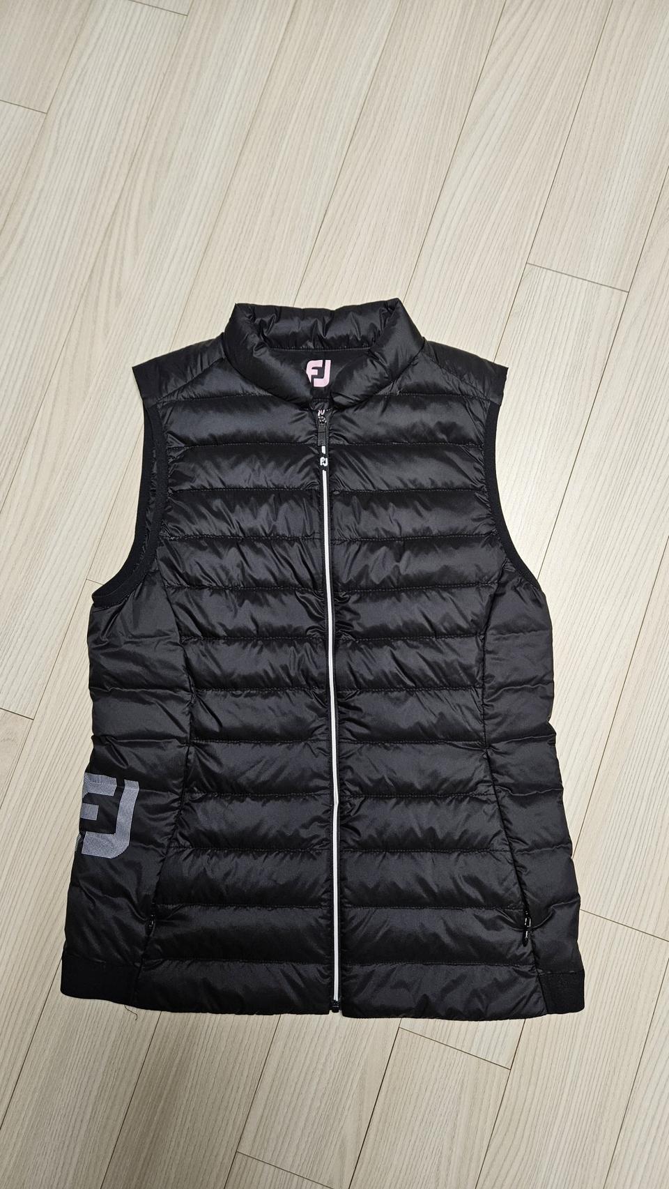 풋조이 패딩조끼 (구스)  85 사이즈