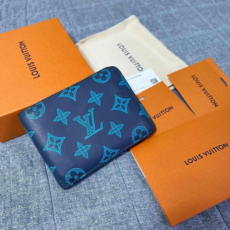 루이비통 한정판 쉐도우 네이비 블루 반지갑