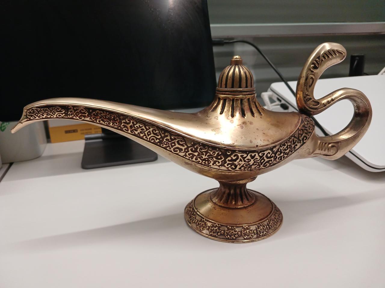 디즈니 정품 알라딘 램프 동 신주 피규어 소품 해외 구매 한정 리미티드