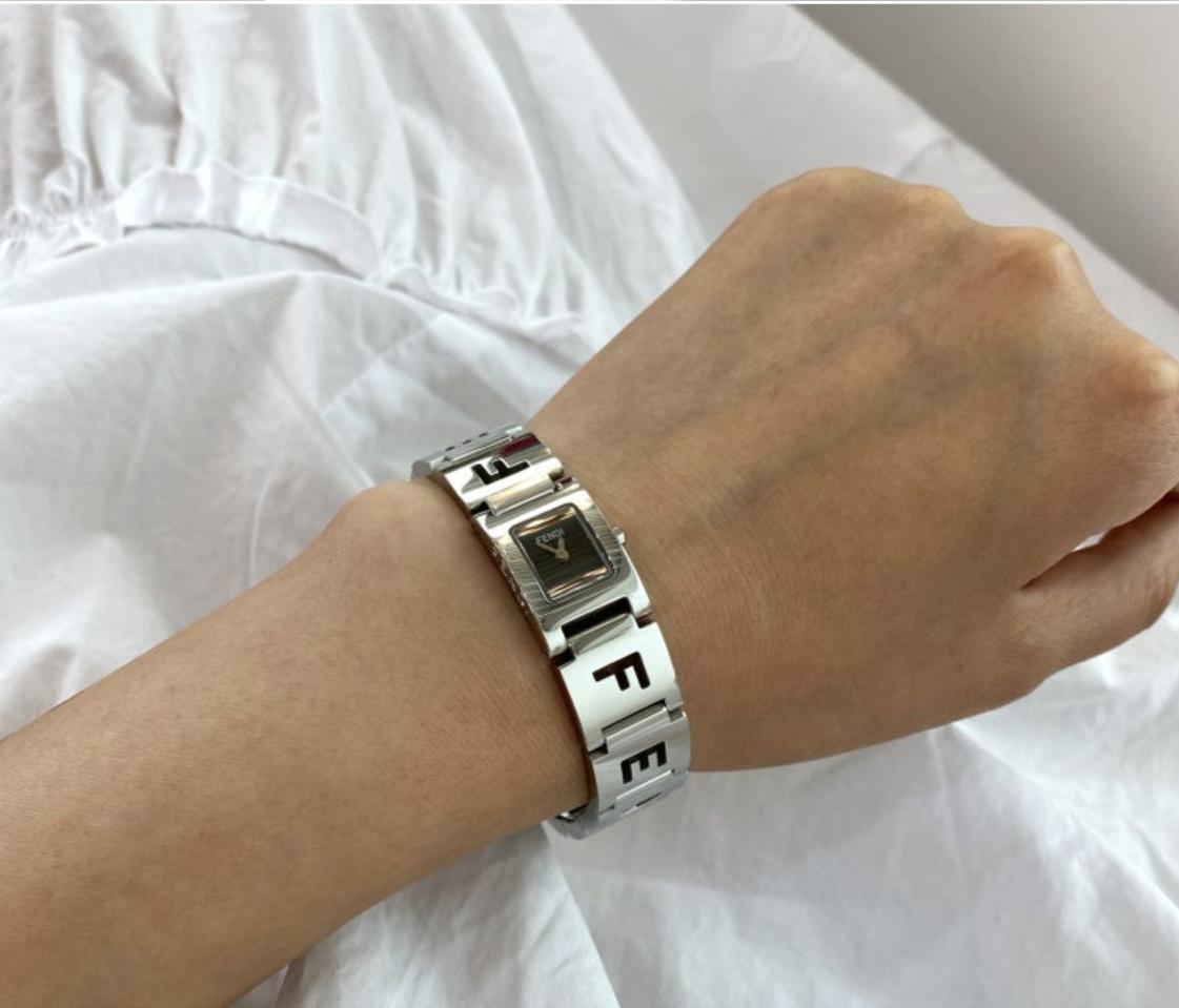 팬디여성시계(마지막가격내림)