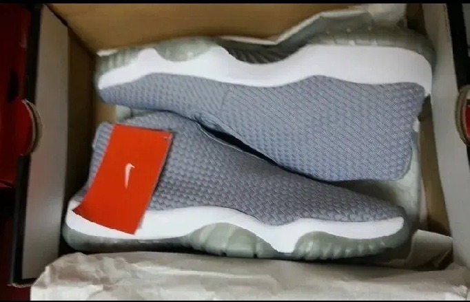 조던 퓨쳐 울프 그레이 260 - 나코택 새상품