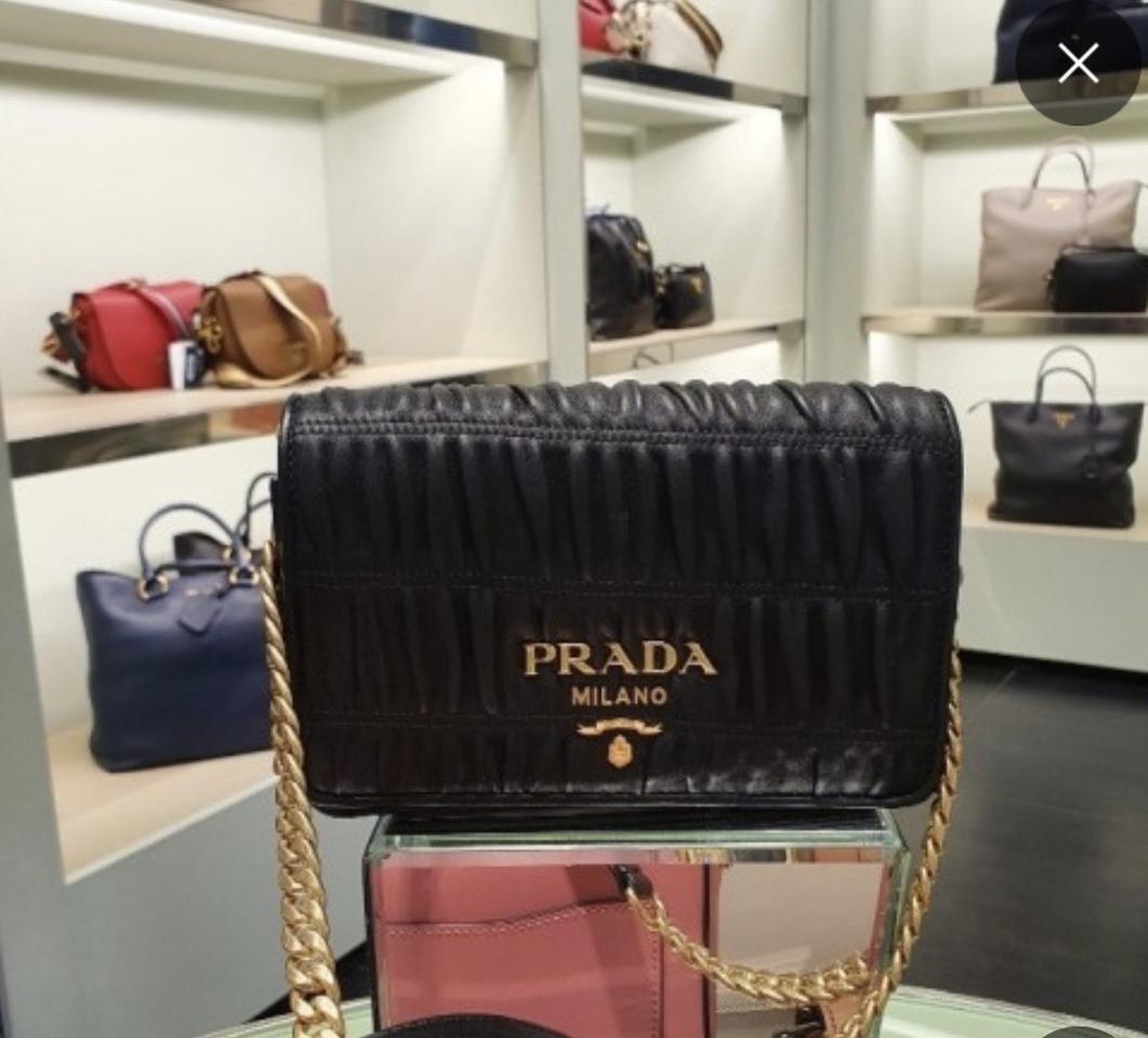 [중고] 정품 프라다 고프레 체인 숄더백 블랙