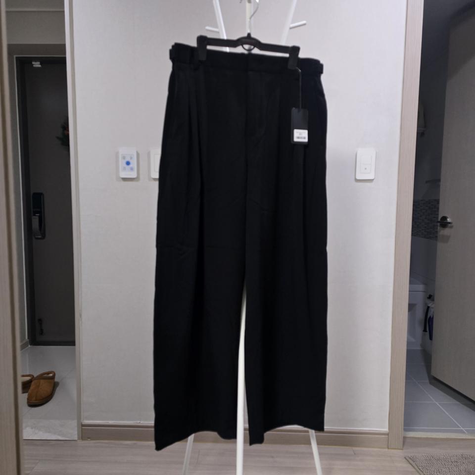 [새상품][XL]THEY 벌룬핏 비조 와이드 슬랙스 블랙