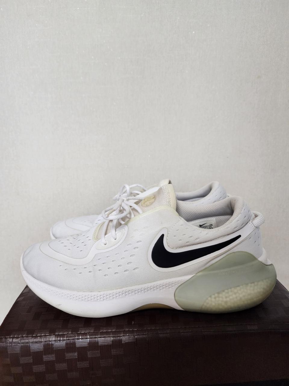 나이키 조이라이드런 런닝화