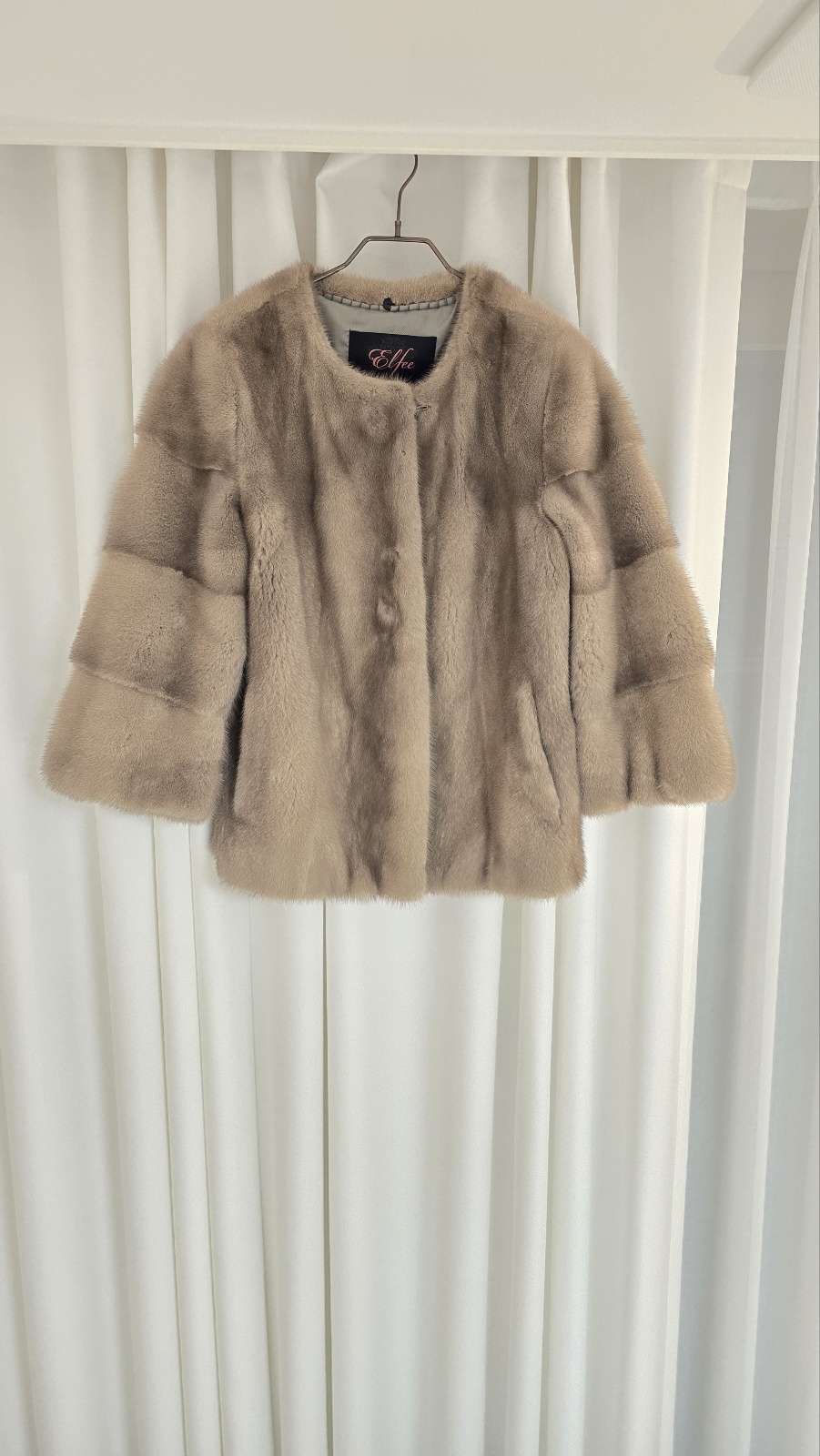 진도모피 호리젠탈 휘메일밍크 브라운베이지