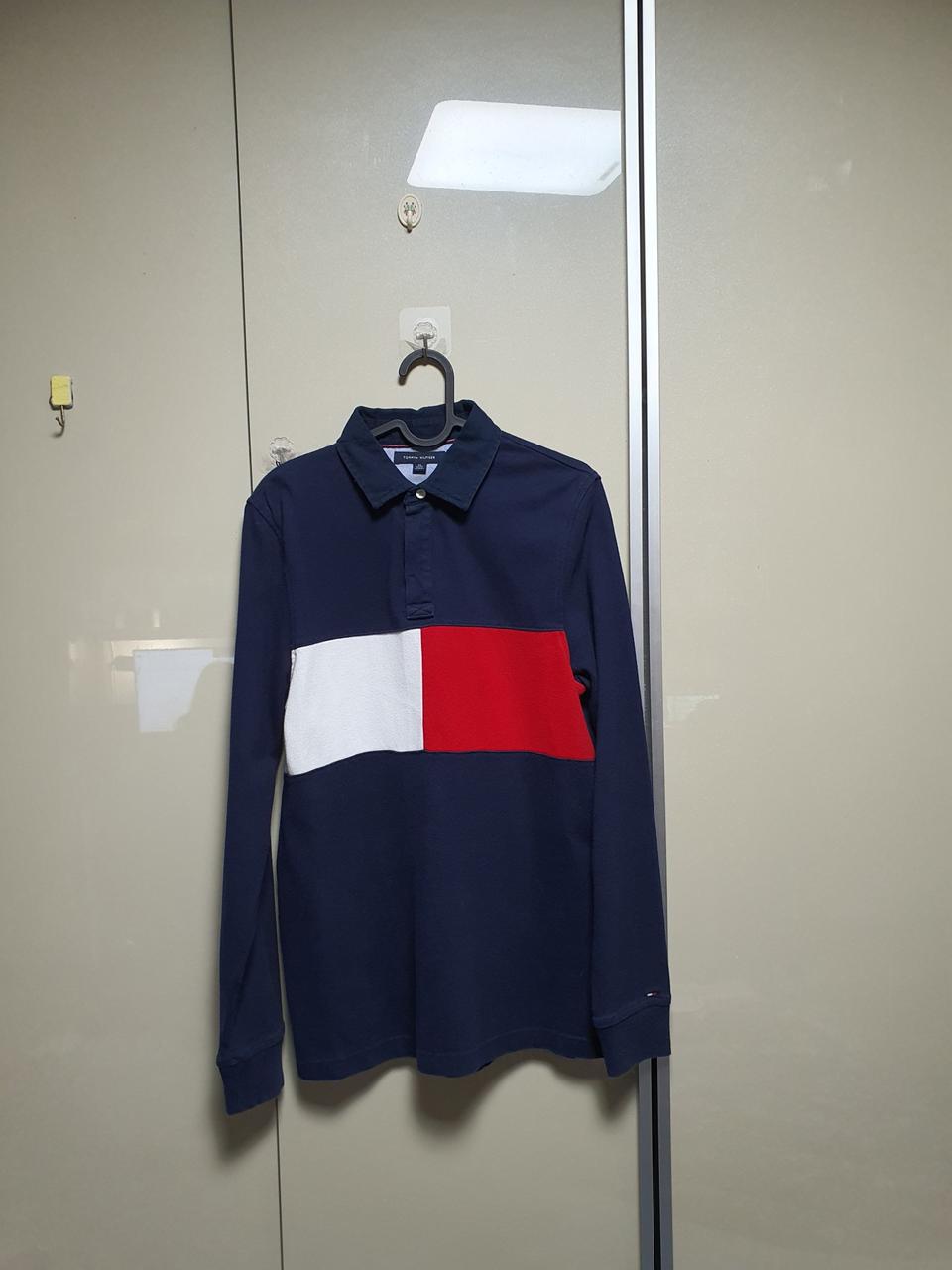 타미힐피거 빅로고 긴팔카라넥티셔츠(xs)  ⭐3