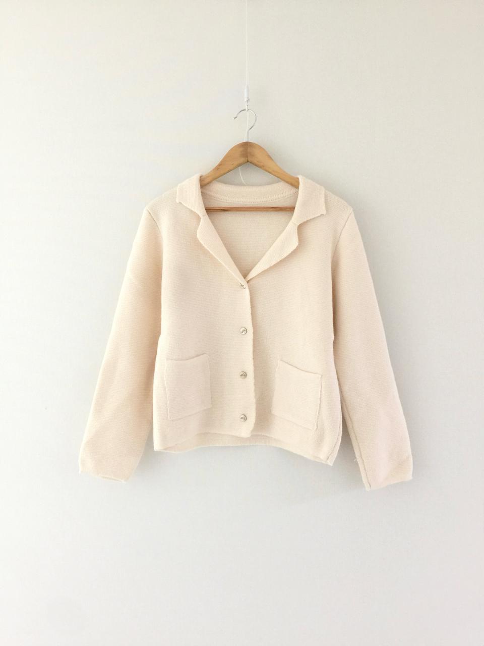 (새) 크림 자켓 스타일 니트 가디건