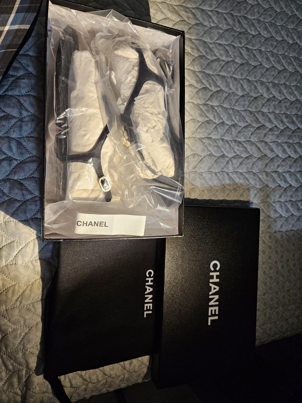 샤넬 까멜리아 샌들 정품 230사이즈