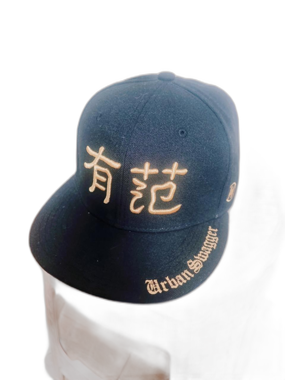 어반스웨거 금사자수 스냅백 미사용