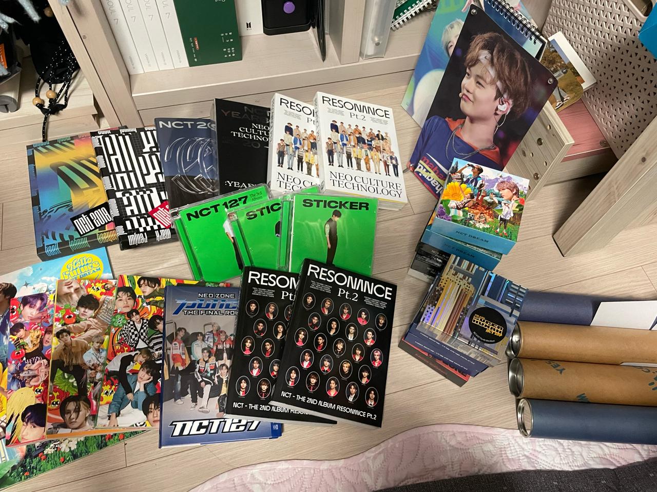 엔시티 앨범, 포스터