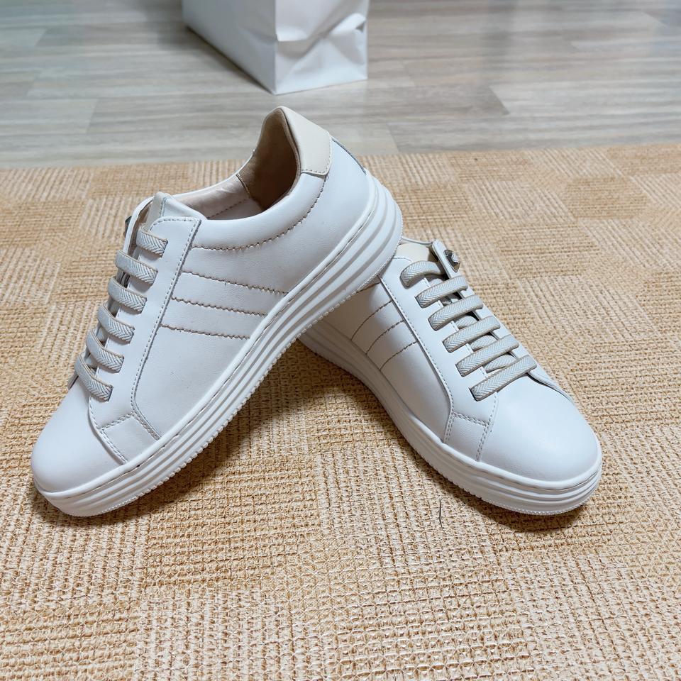 소다 스니커즈 새것 230