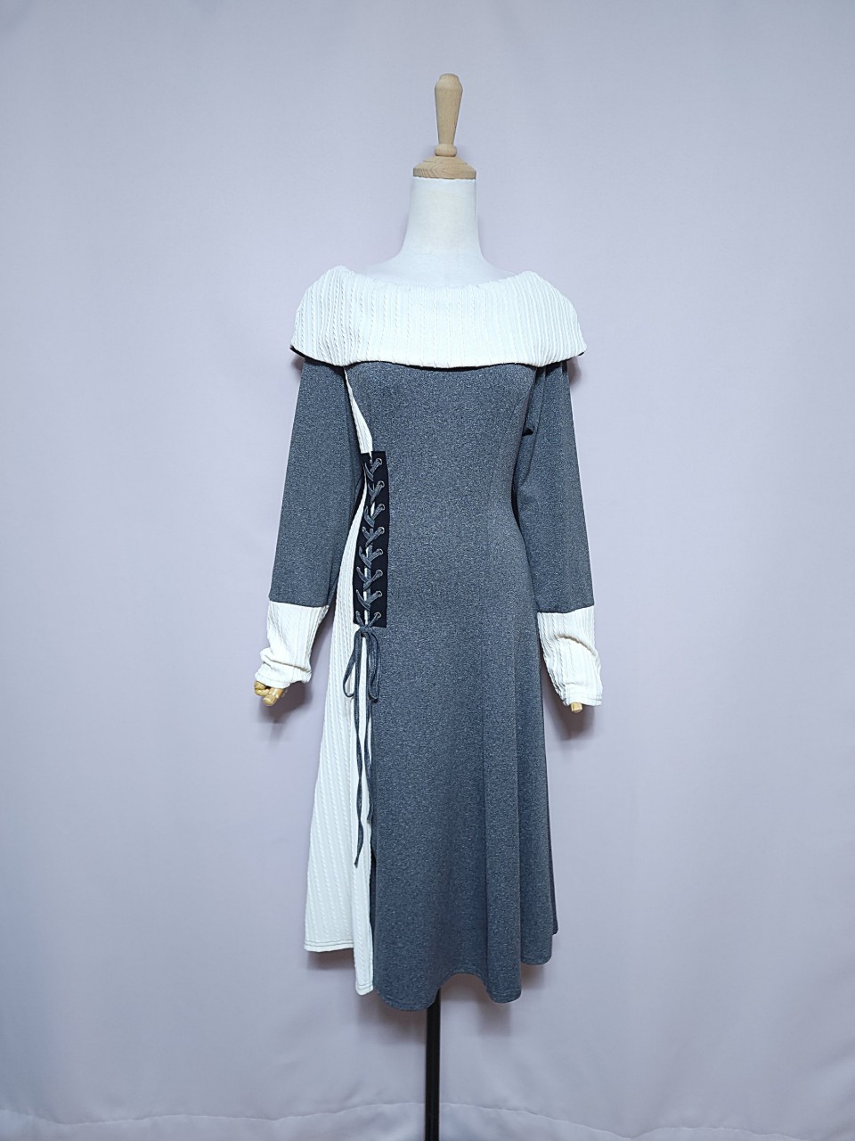 [66] 그레이 니트배색 스트랩원피스