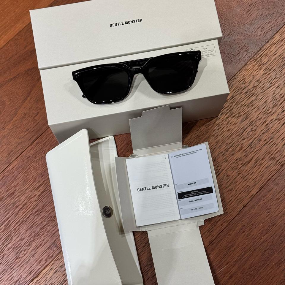 젠틀몬스터 뮤지