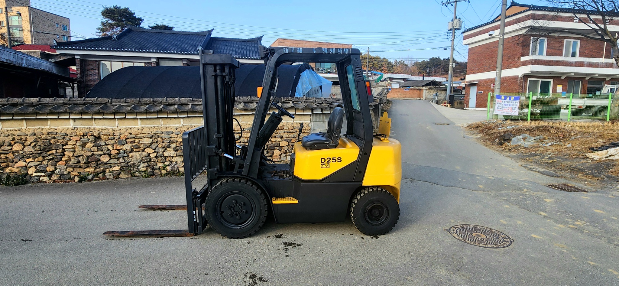 두산 D25S3 2.5톤 지게차팝니다