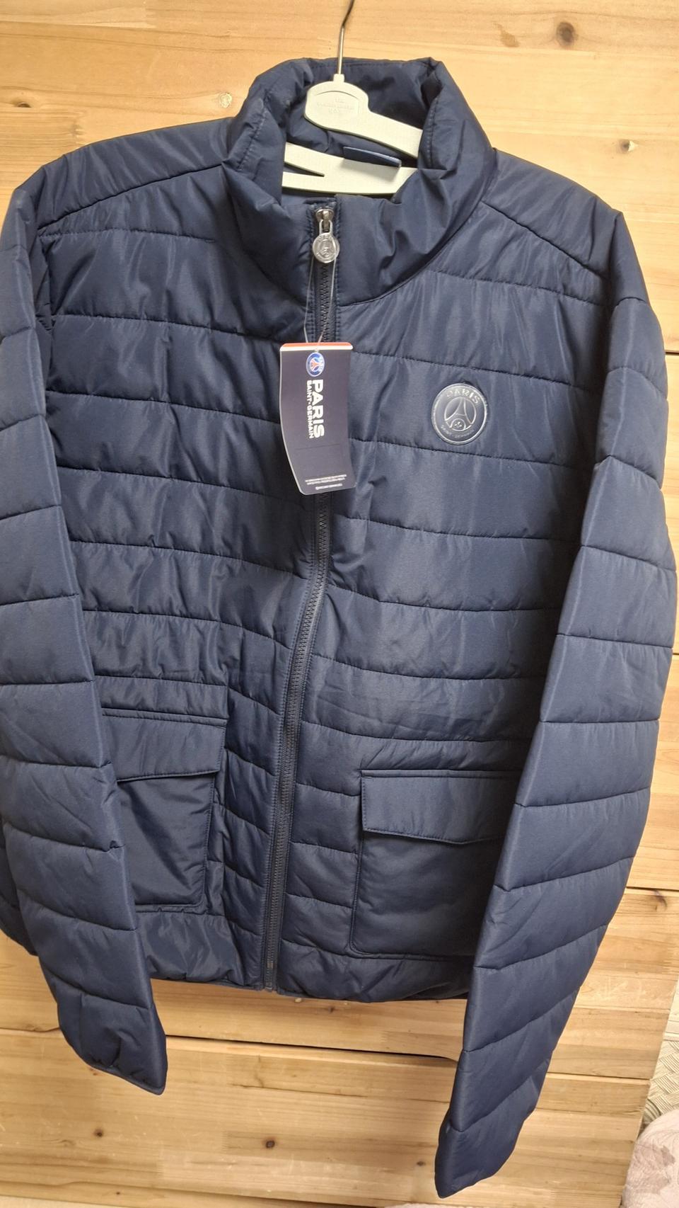 패딩잠바의류팔아요.110싸이즈이고새제품이세요