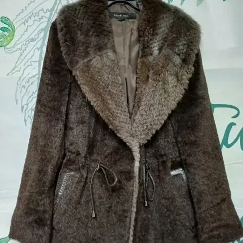 수리알파카 천연모피 머스크렛 자켓 66
