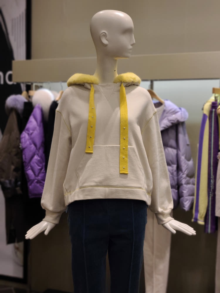 오즈세컨 후드 밍크퍼 티셔츠