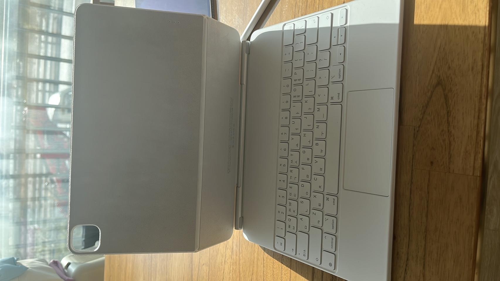 아이패드 매직키보드 M2모델