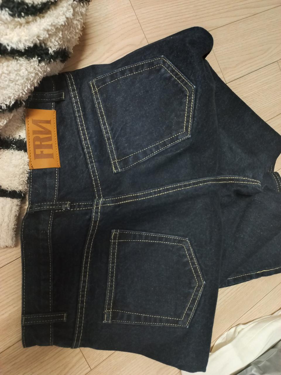 새상품 청바지 파르벵 미듐