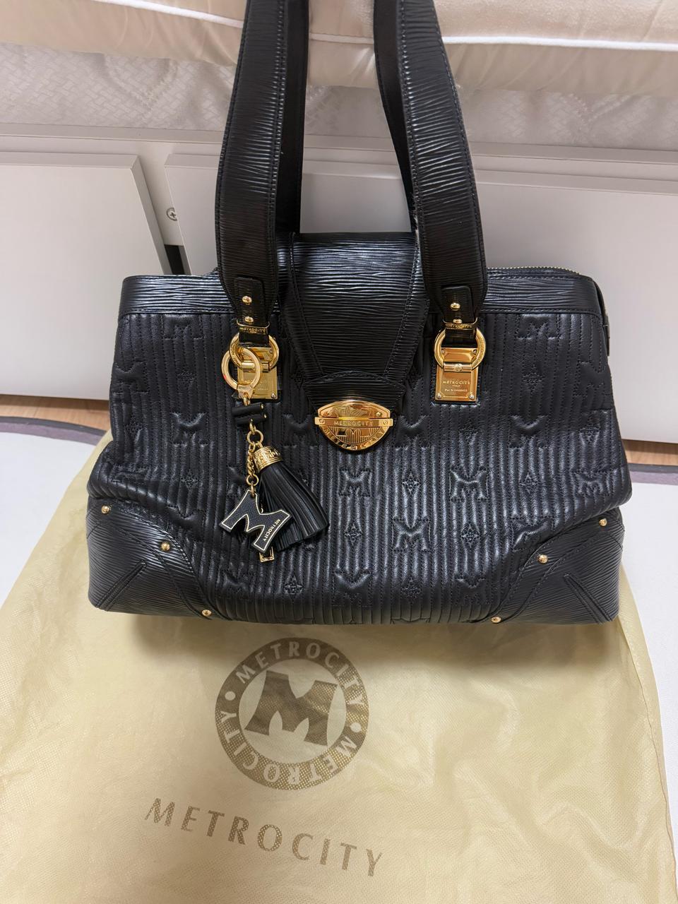 메트로시티 블랙 가죽 토트백 숄더백 정품