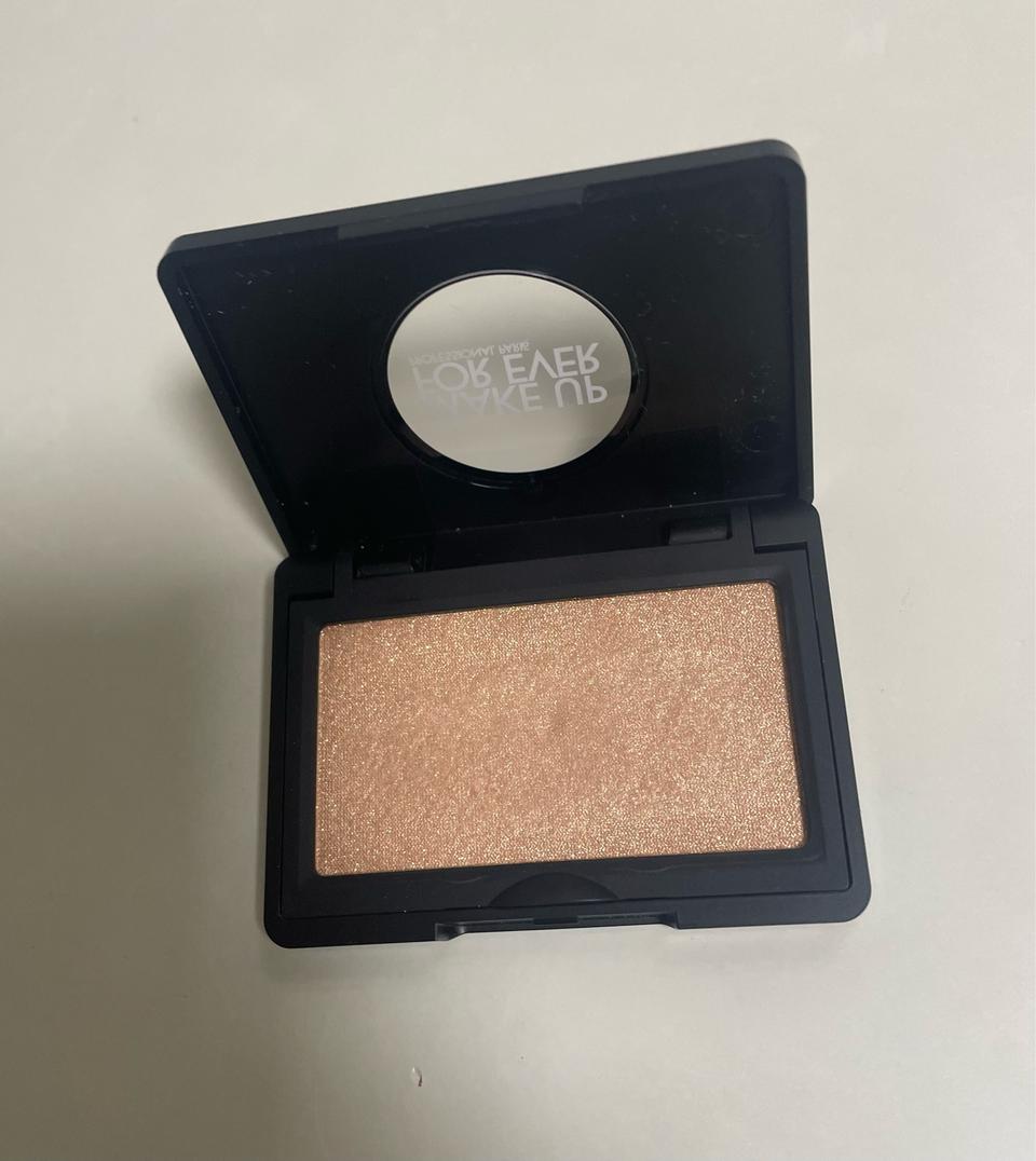 메이크업포에버 하이라이터 110 애니웨어 글리머 르세라핌김채원