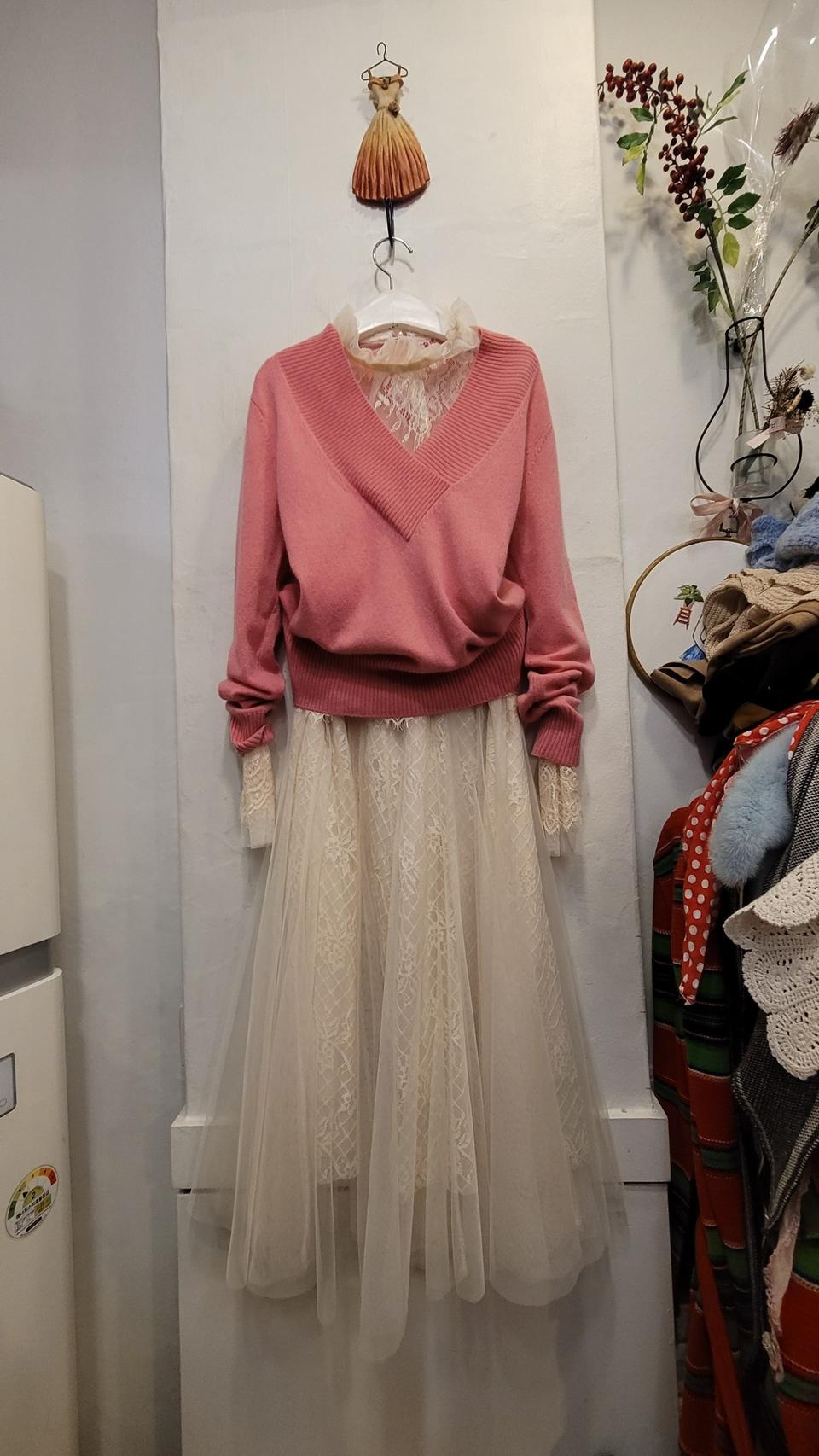 캐시미어 100% 니트.