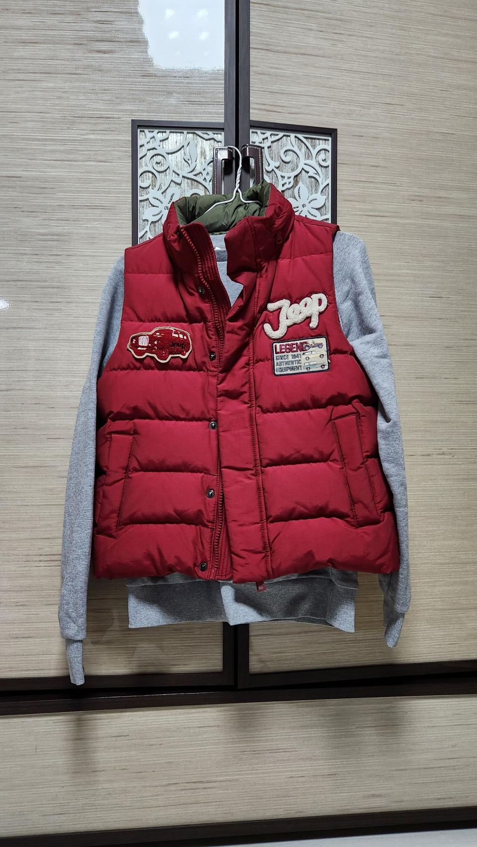 지프 패딩조끼.맨투맨