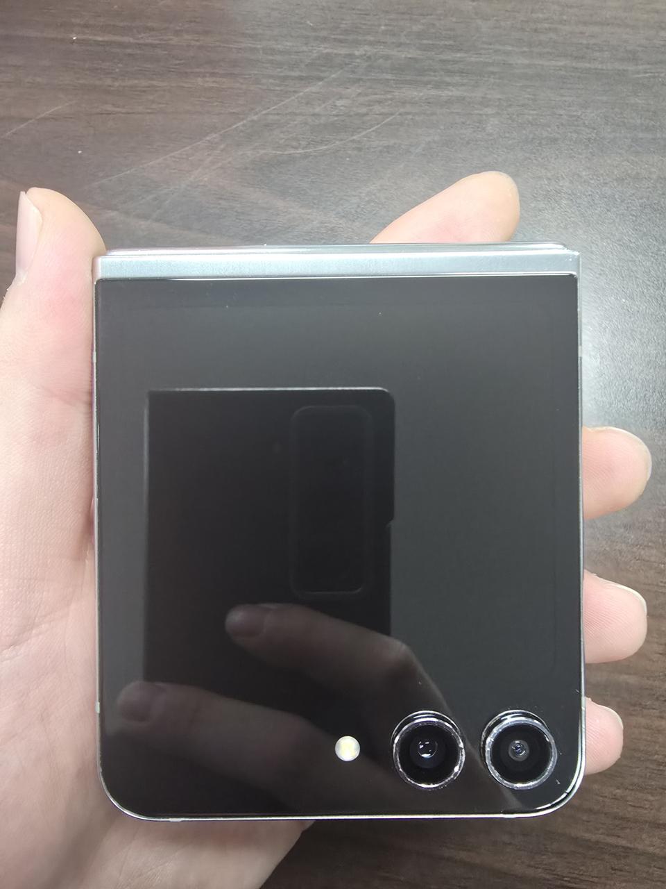 특S급 갤럭시플립5 256GB