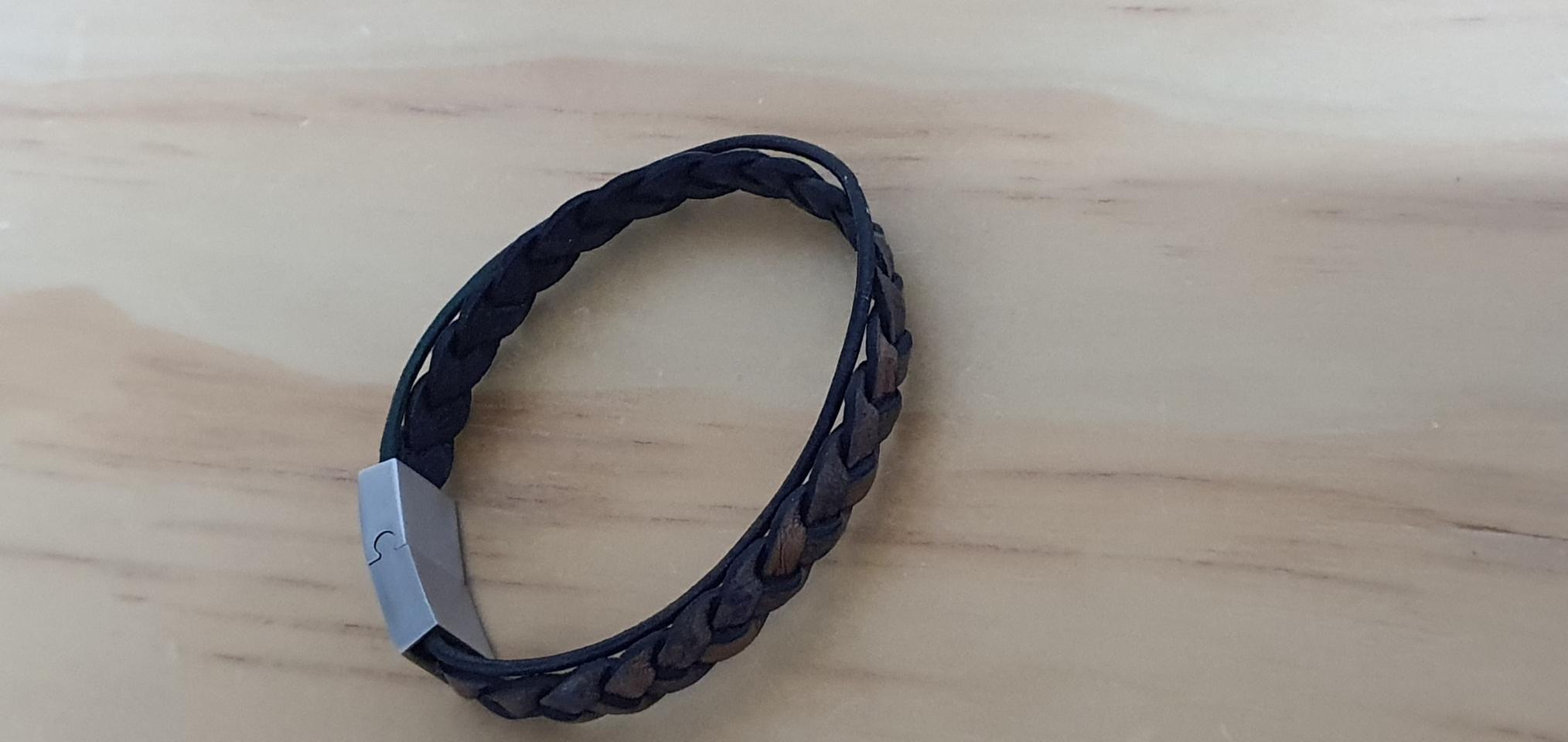 써지컬 가죽팔찌/수공예품/미착용제품