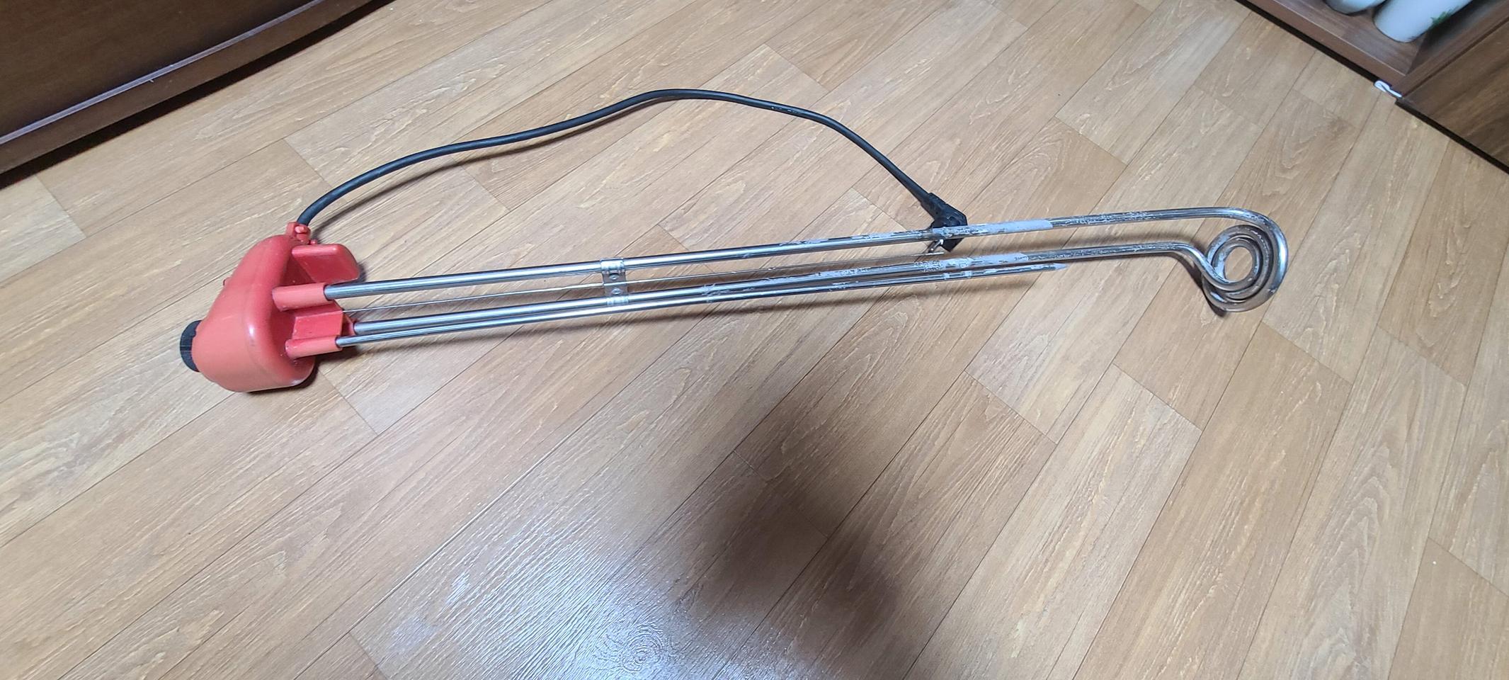 돼지꼬리히터/전기온수히터/물데우는기계