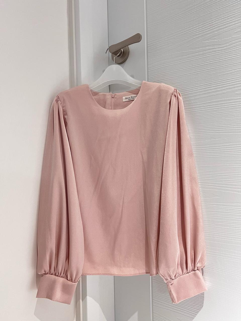 새제품) 새틴 블라우스