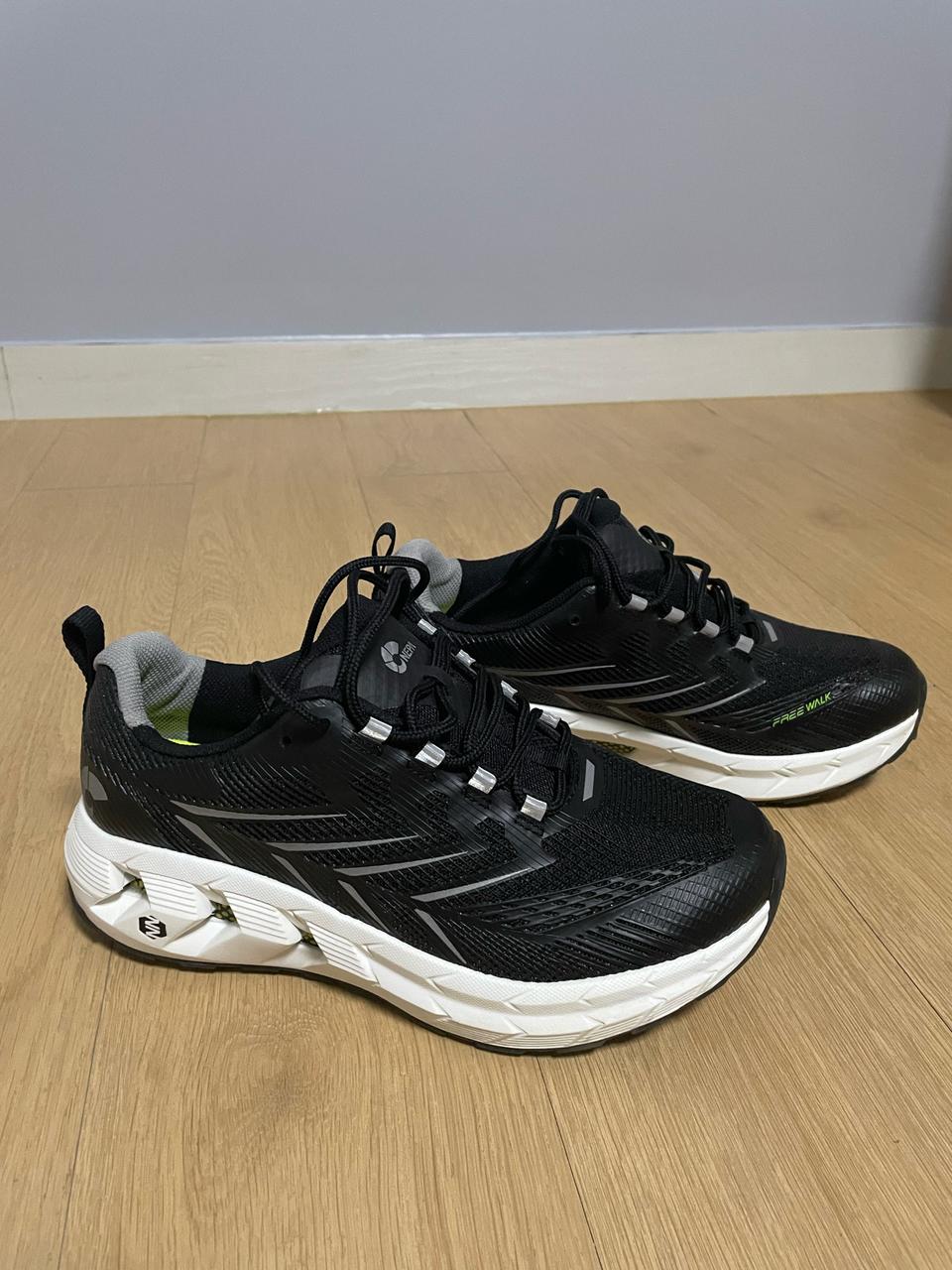 새상품 네파 프리워크 운동화 사이즈 265