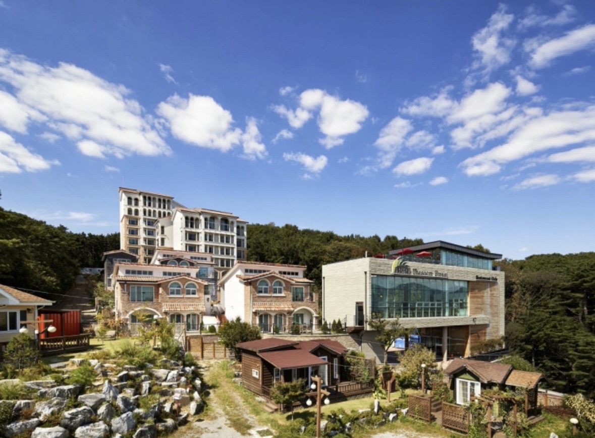 에버랜드부근 더숨포레스트호텔 빌라 테라스 숙박권 팝니다-25.12.31