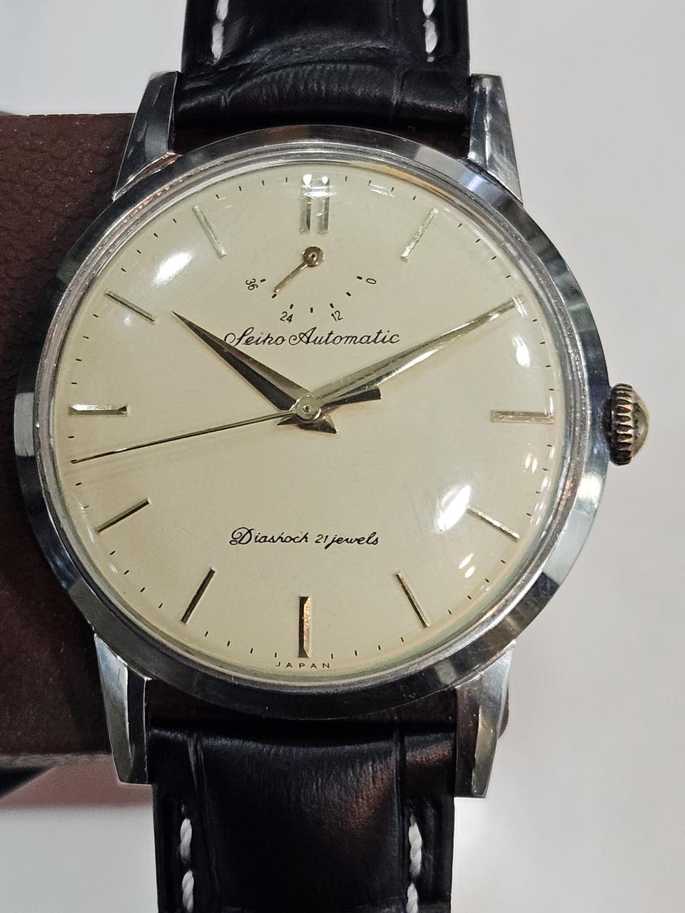 세이코 빈티지 인디게이터 오토매틱 시계