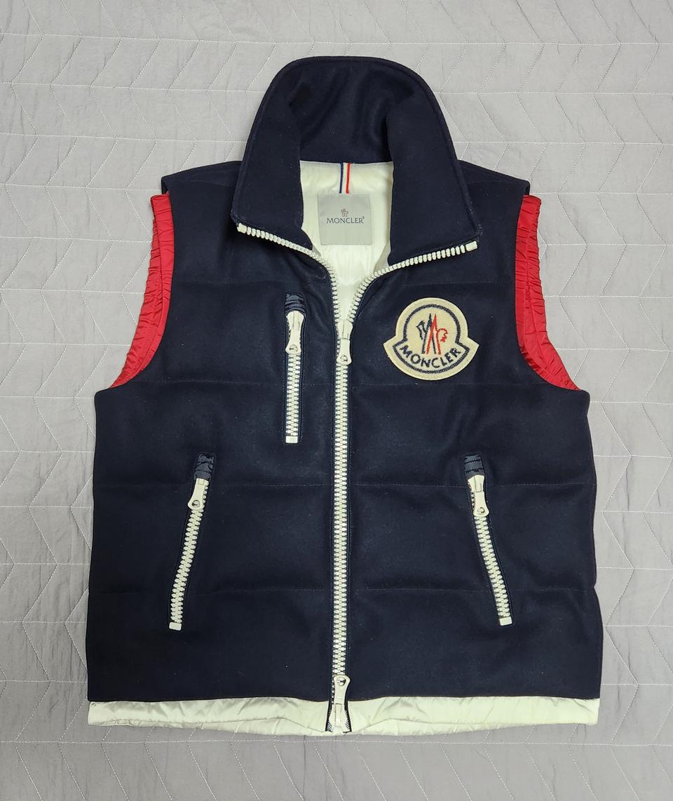 몽클레어 아미 패딩조끼4