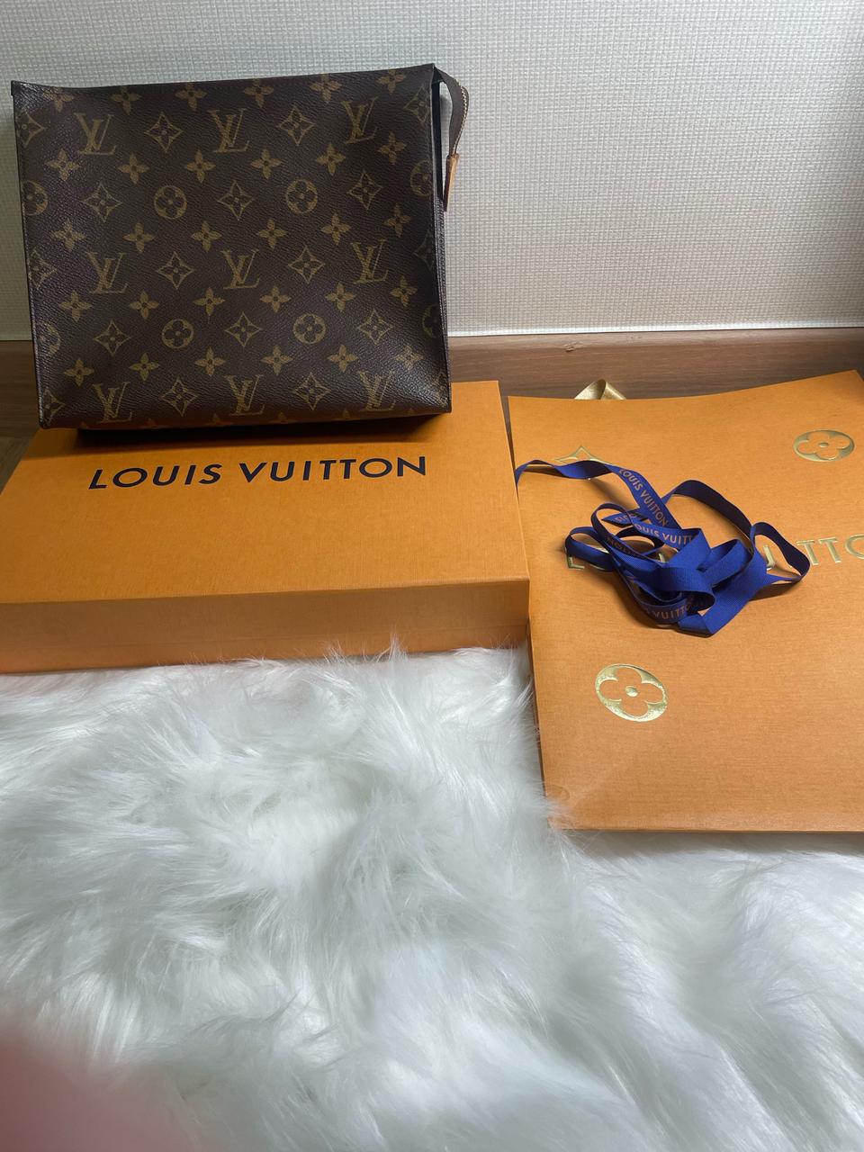 (정품)루이비통 모노그램 토일렛 26