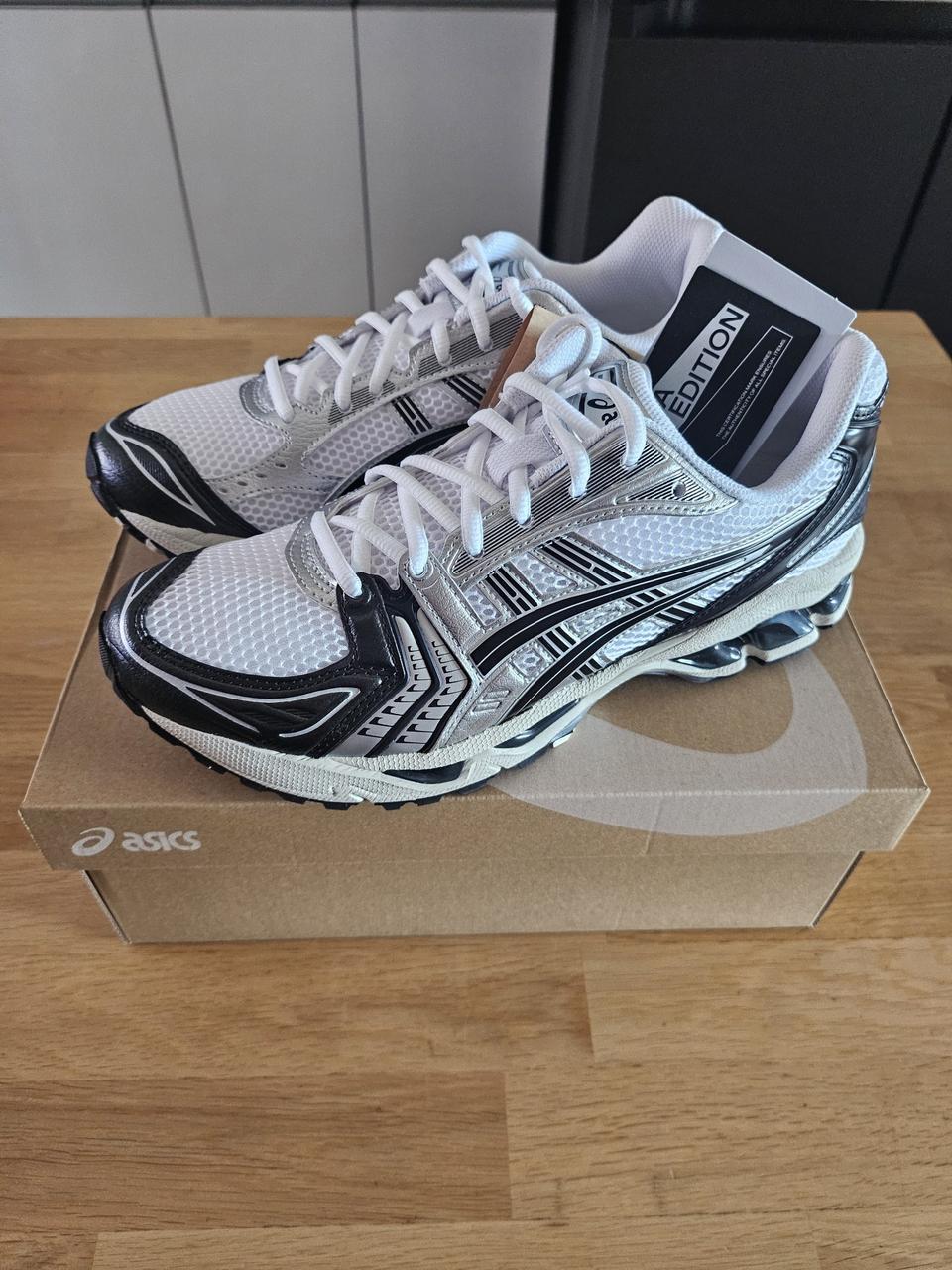 ❤아식스 젤카야노14 화이트 블랙❤