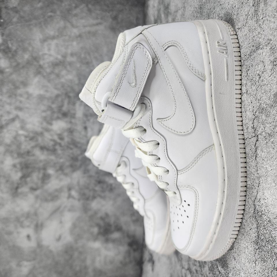 더블식스(정품)나이키 우먼 에어포스1 미드 '07 레더 트리플화이트220