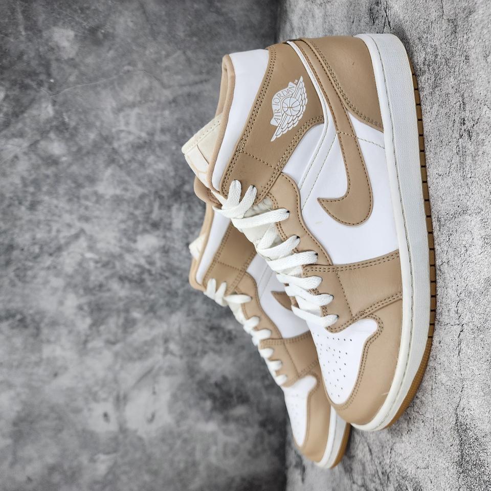 더블식스(정품)나이키 조던1 미드 탄 검 300