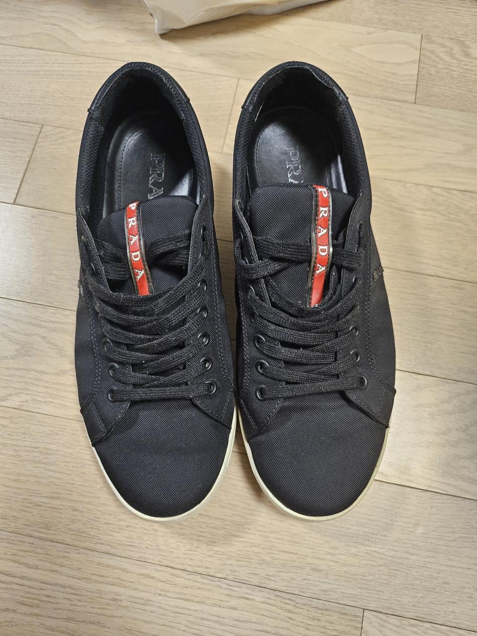 프라다 스니커즈