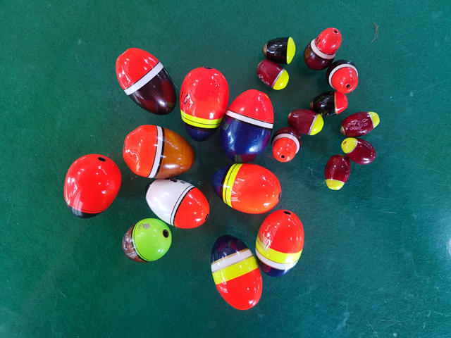 순수 오동목 구멍찌와 수중찌 20개