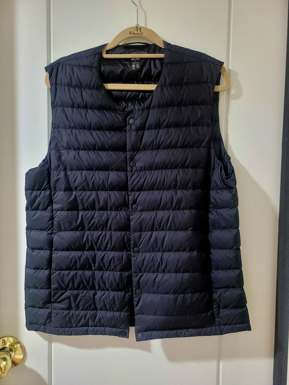 유니클로 울트라라이트 다운 베스트 L