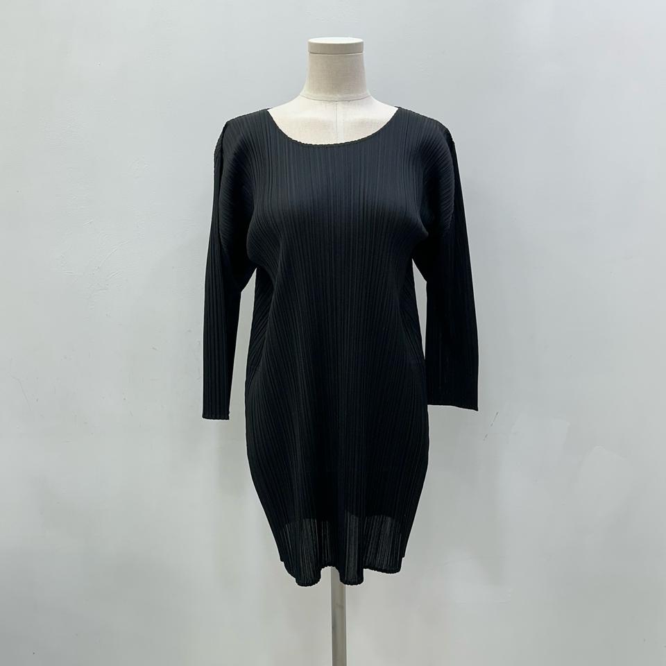 이세미야케 플리츠플리즈 블라우스